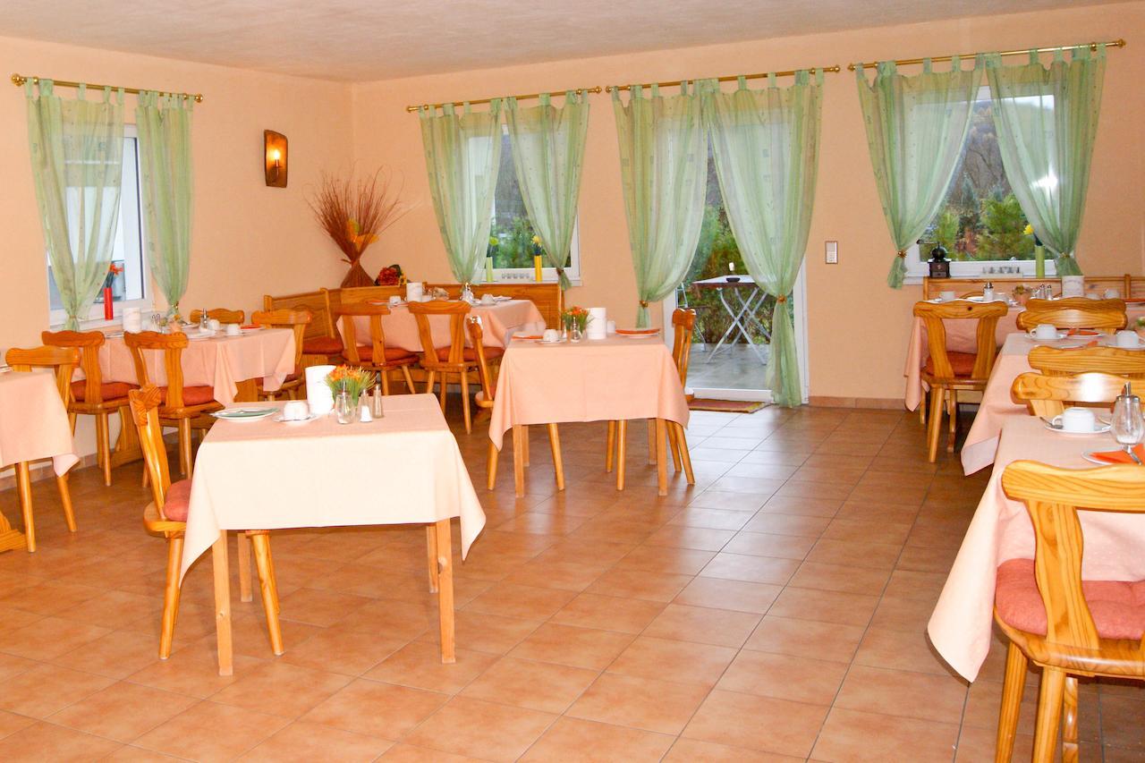 Hotel Schonunger Bucht Waigolshausen Екстериор снимка